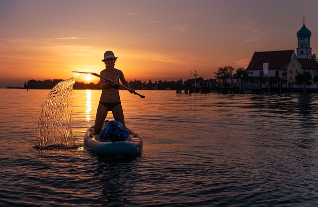 paddle surf