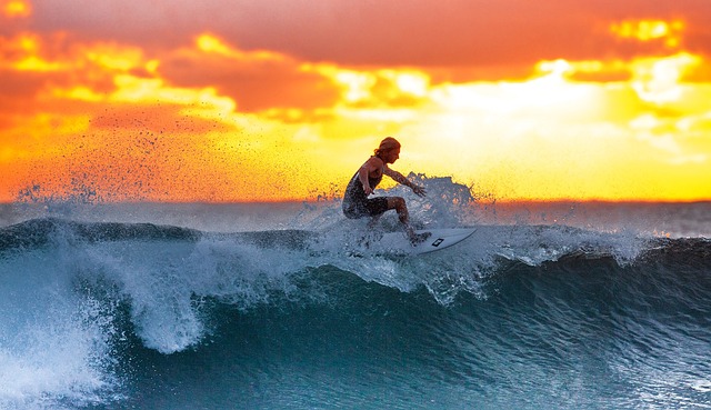 surf al atardecer